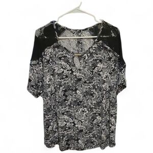 Adrienne Vittadini Black & White Floral Lace Cold-Shoulder Top